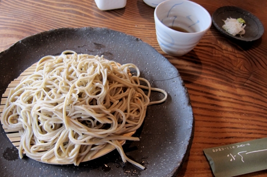 じん六